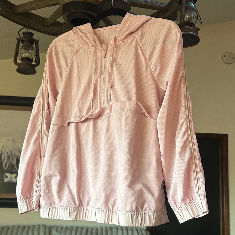 Lululemon Pink 3/4 Hooded Pullover